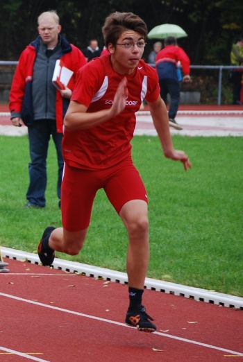 Fabian M&uuml;ller beim 75m-Lauf