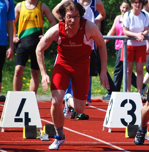 Michael Möbius beim Start zum 100m-Lauf