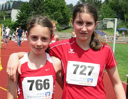 Die beiden W13-Starterinnen Sophie Sachsenhauser und Stefanie Graf