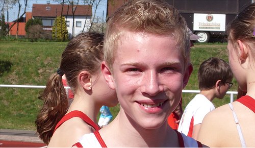 Sunny-Boy Jonas P&ouml;ll